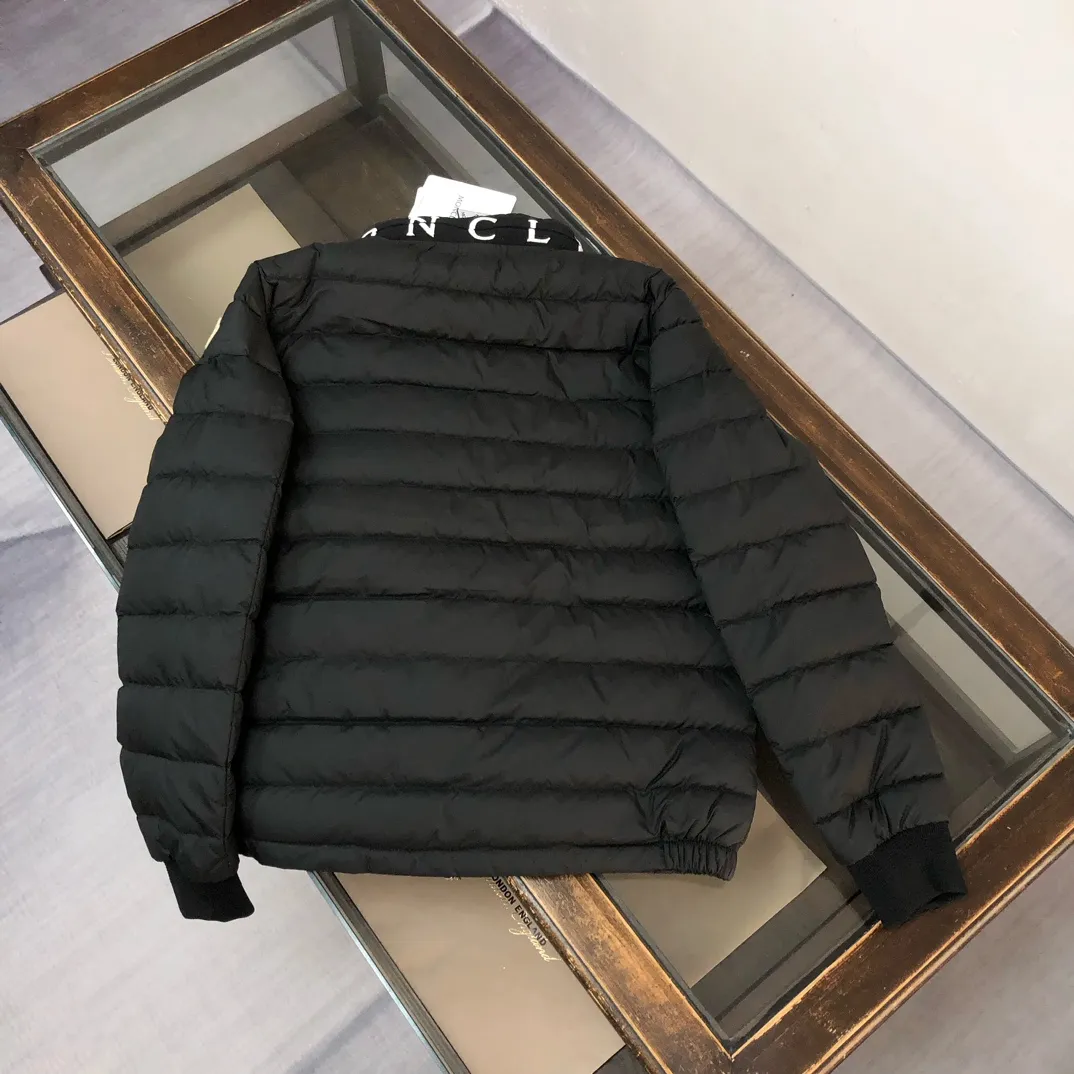 Black ✦ MONCLER Same Style Hot Sale ！ New Arrival 💥 New Arrival ， ， ，90 ， 😎 ：Black White Size：1-5（M～3XL）